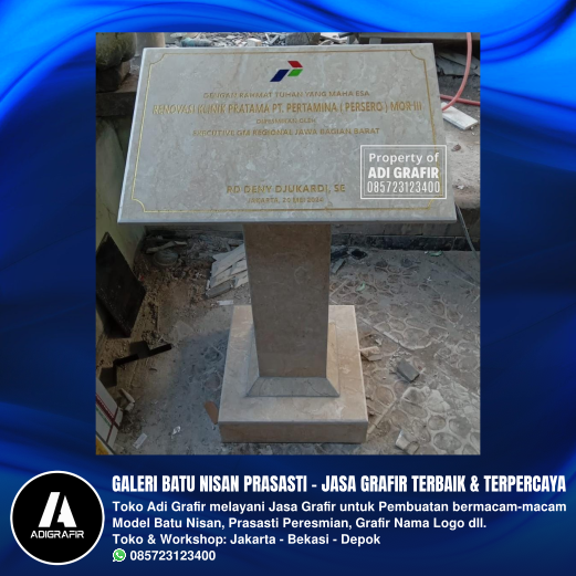 Contoh Podium Prasasti